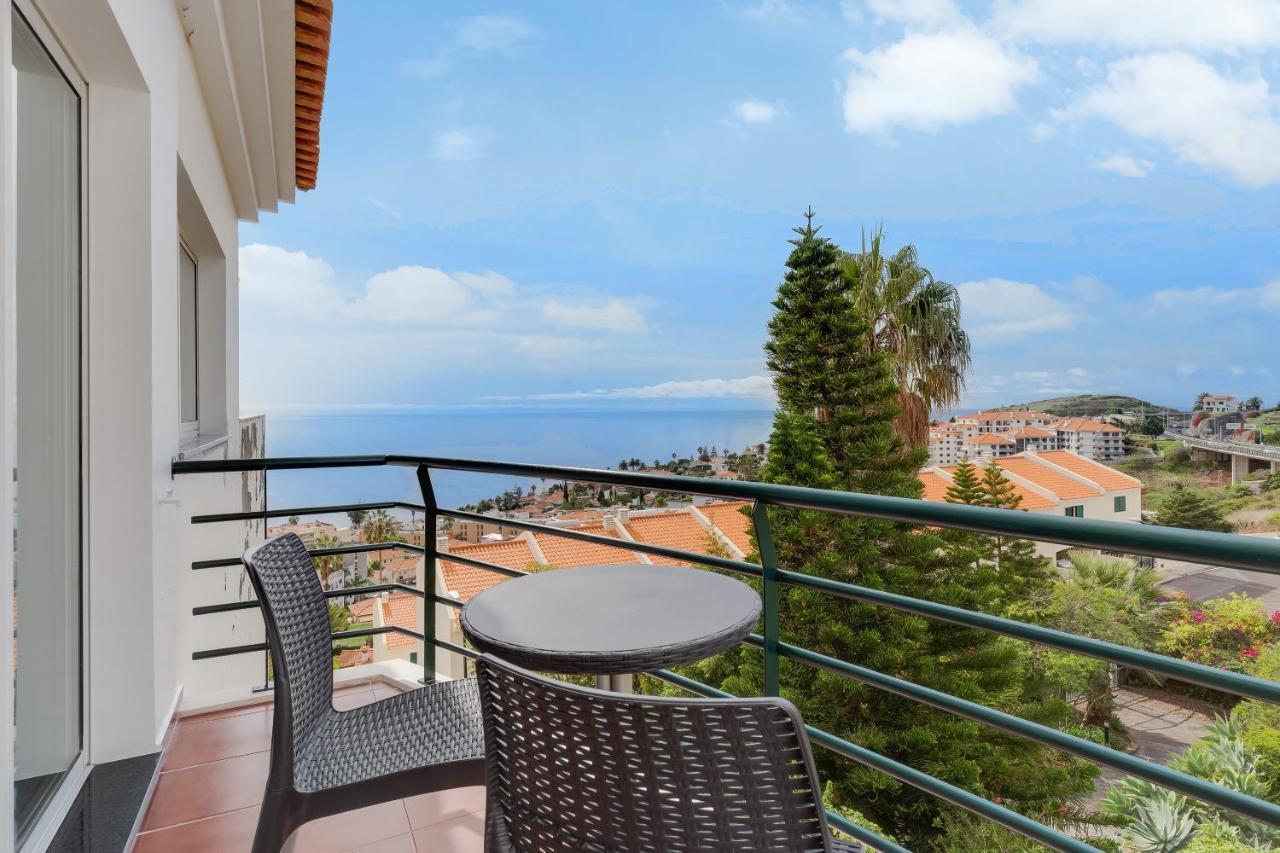 Cozy Penthouse By Holiday Rental Madeira Canico  Exterior photo