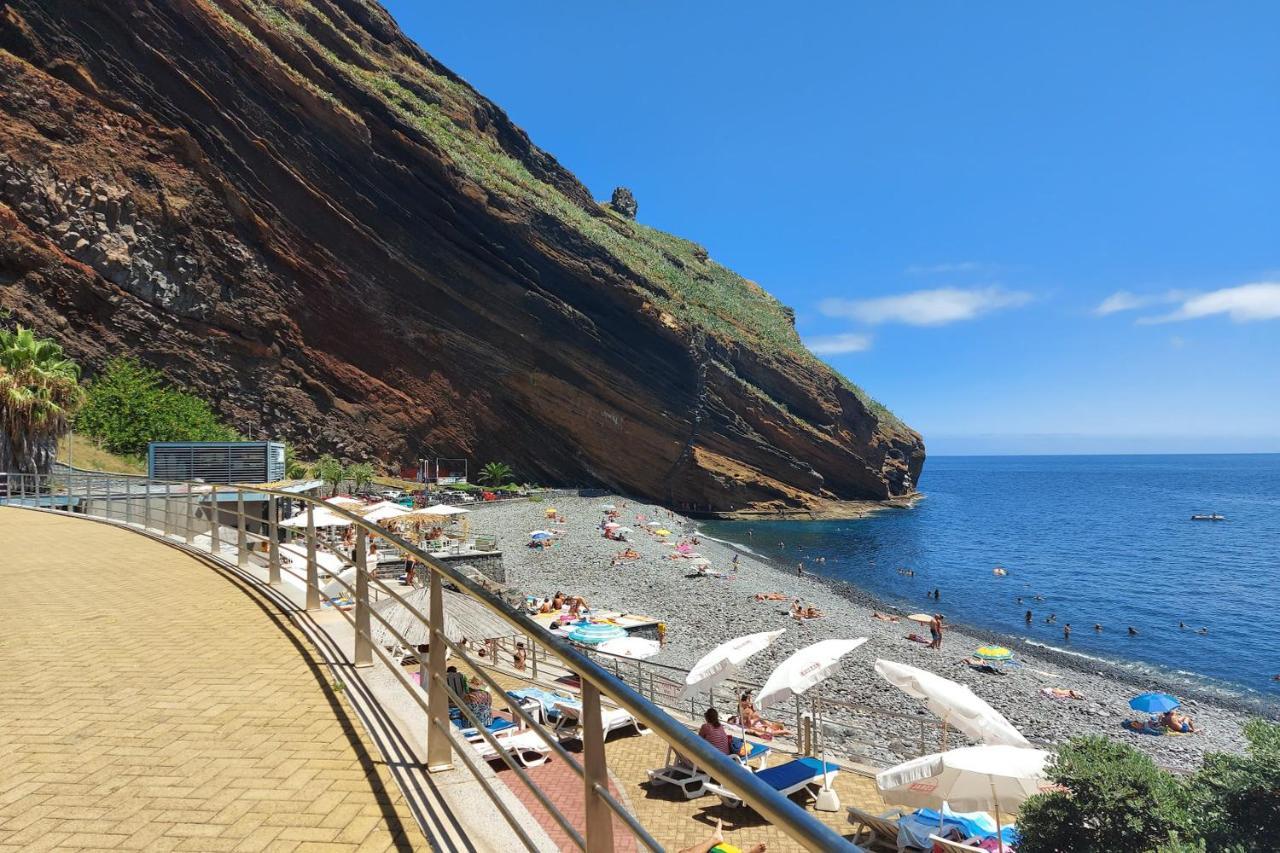 Cozy Penthouse By Holiday Rental Madeira Canico  Exterior photo