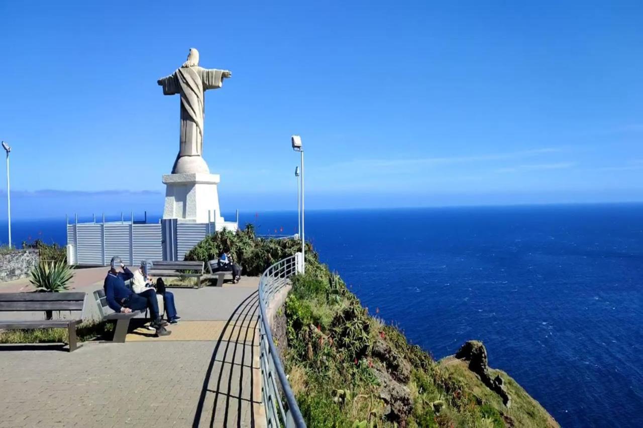 Cozy Penthouse By Holiday Rental Madeira Canico  Exterior photo