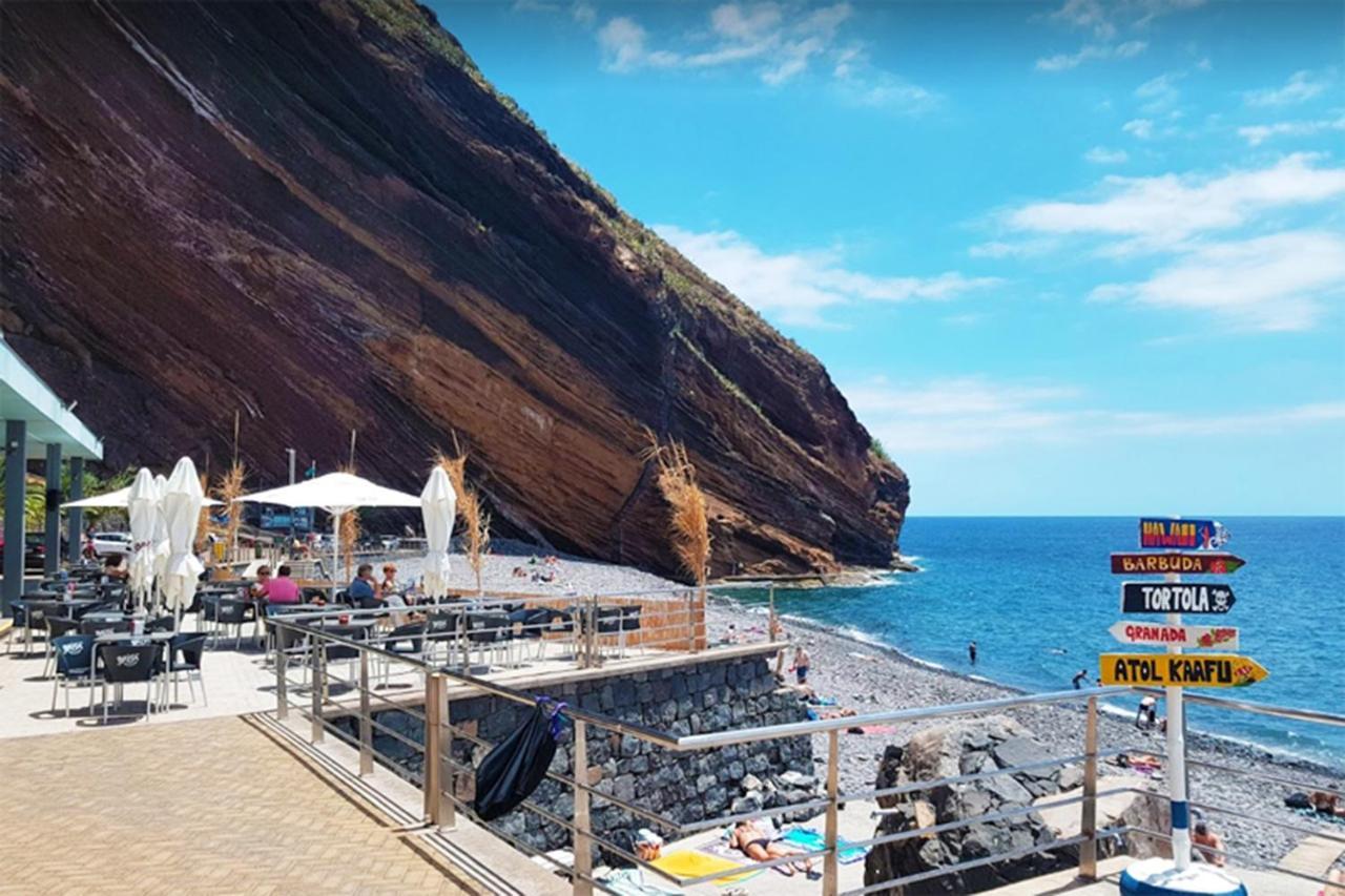 Cozy Penthouse By Holiday Rental Madeira Canico  Exterior photo